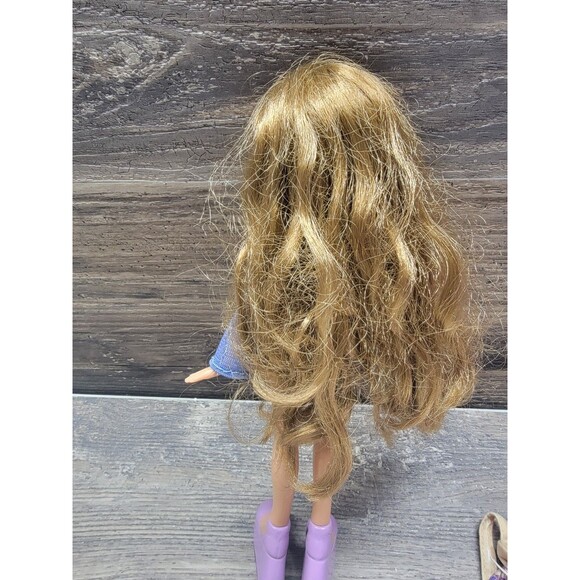 MGA 2001 Bratz Yasmin First Edition with some Original Doll Accessories - Picture 4 of 5